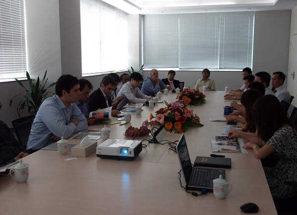 外宾到我公司参观、座谈